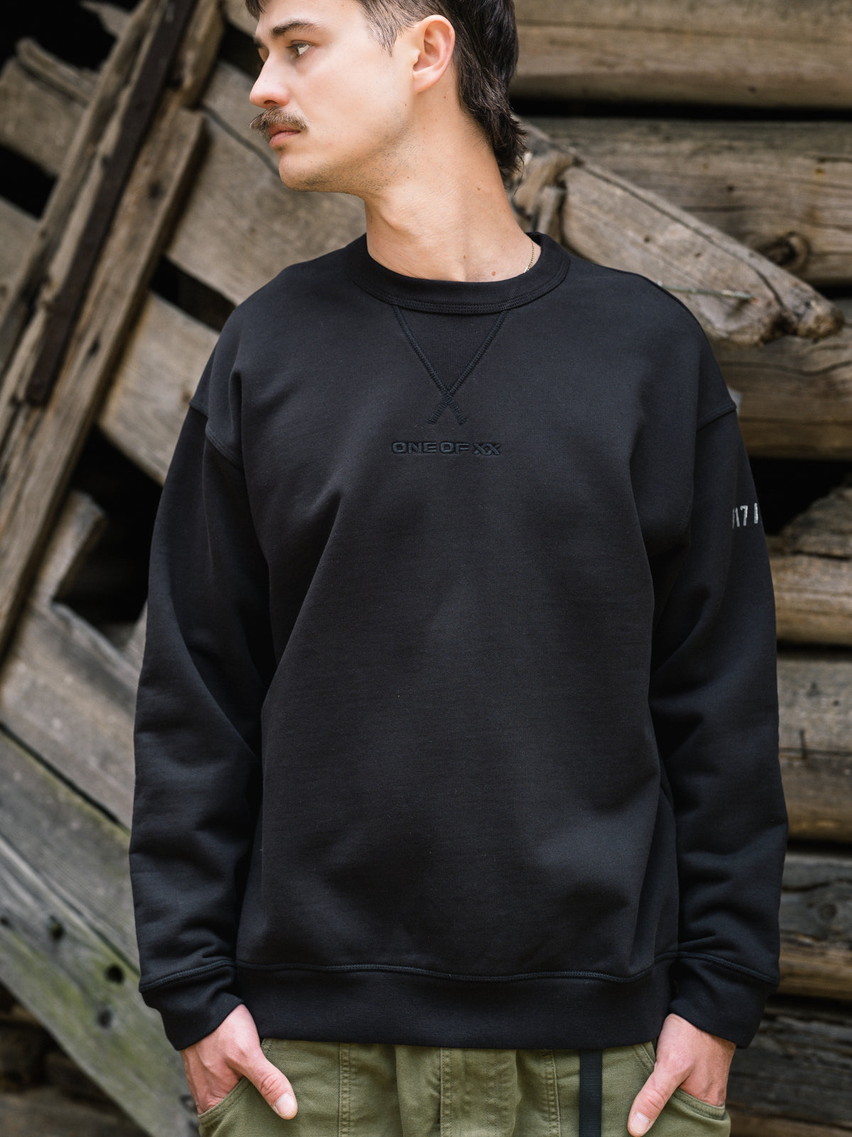 Heavy Faded Black Crewneck | Eins von 122