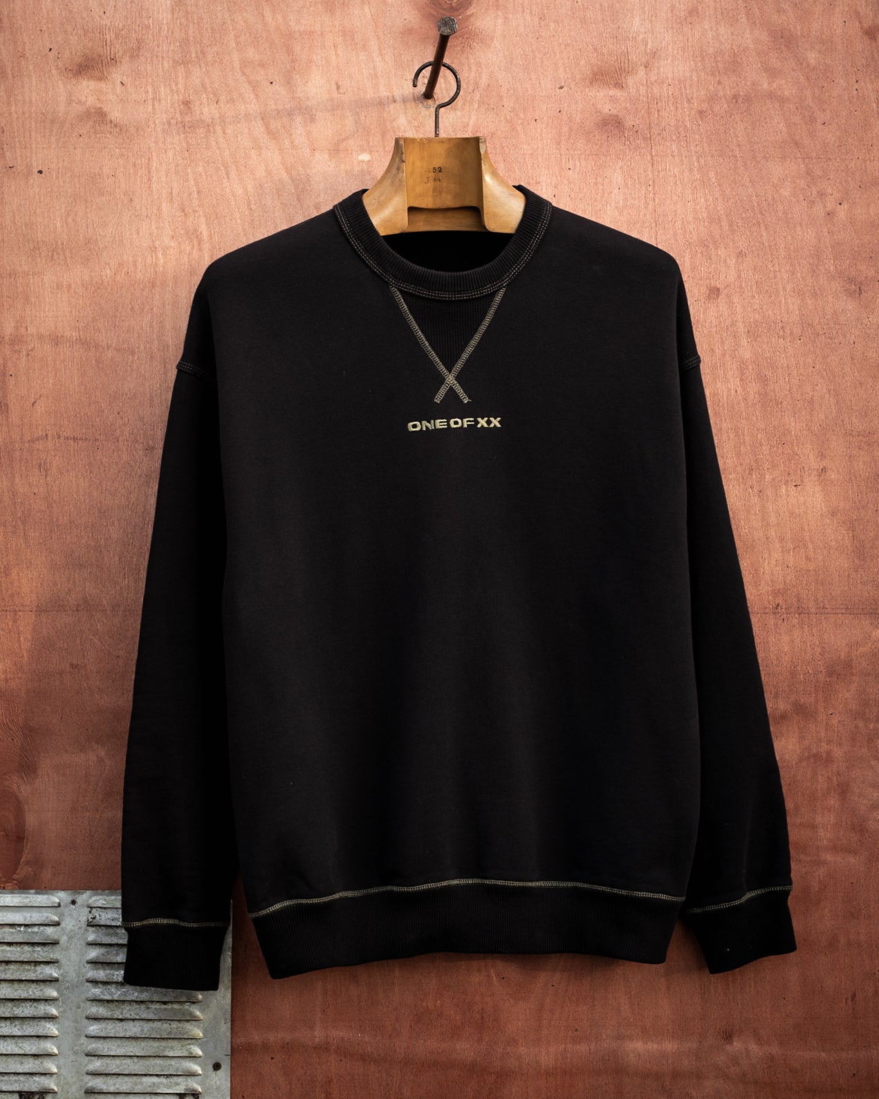 Constructed Crewneck Washed Black