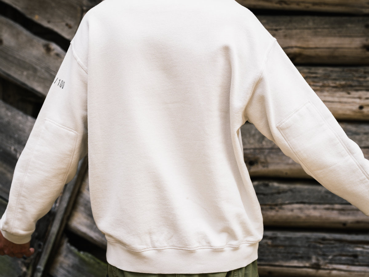 Schmutzig-weißes Rundhalsshirt | Eines von 100